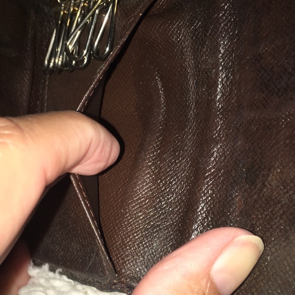 Louis Vuitton Damier Ebene Key Keeper Case - Picture 9 of 11